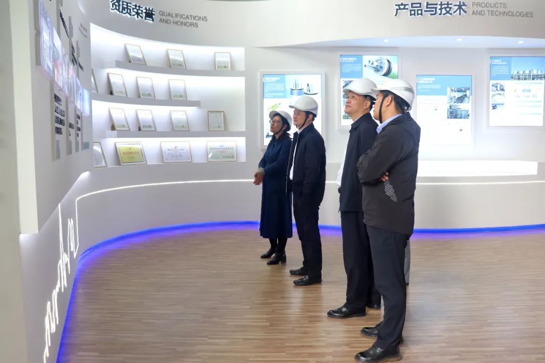 首創(chuàng)環(huán)境、東方電氣領導聯(lián)袂考察碩特環(huán)保