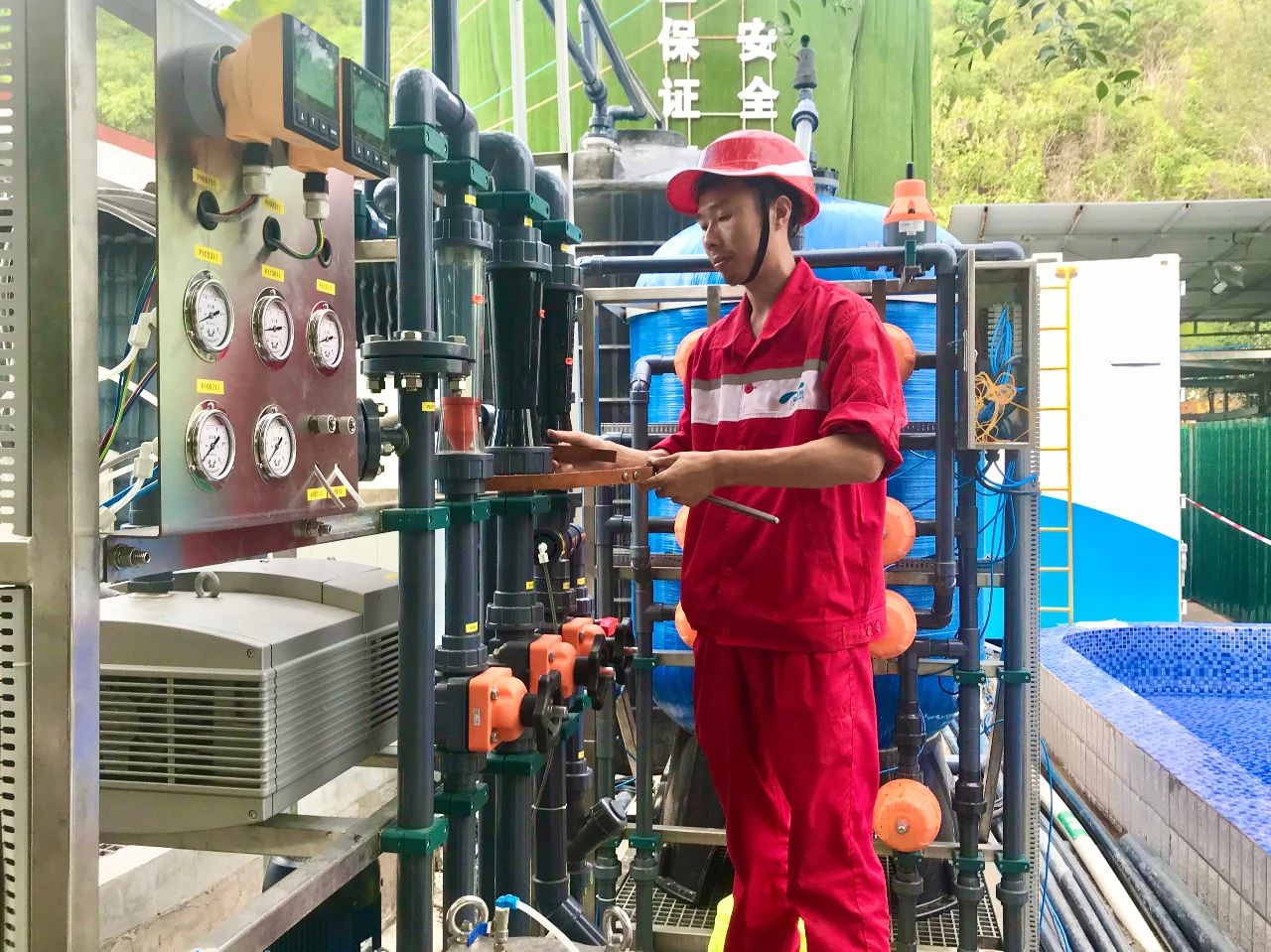 向優(yōu)秀看齊，與榜樣比肩 | 八月優(yōu)秀員工名單出爐