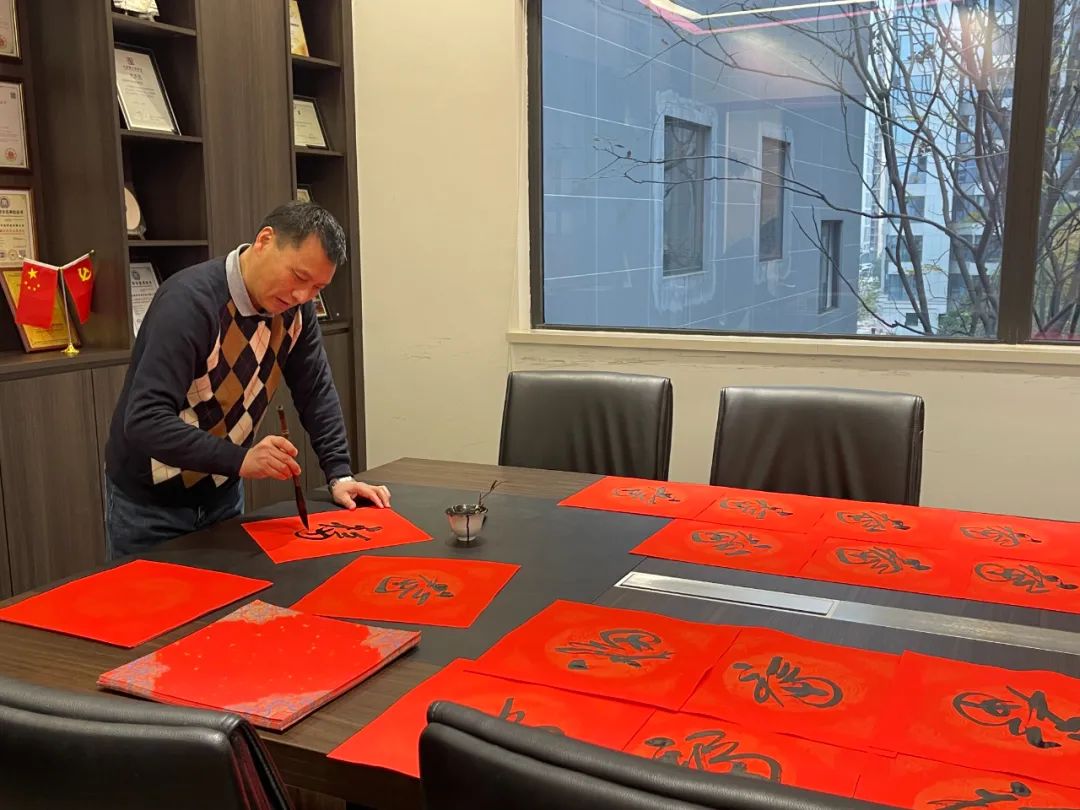 您有一份新春祝福，請(qǐng)查收~